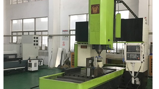 連續(xù)驅(qū)動數(shù)控摩擦焊設(shè)備方法-科鼎數(shù)控