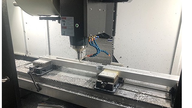 切削液在數(shù)控加工中心中有什么用處？-科鼎數(shù)控