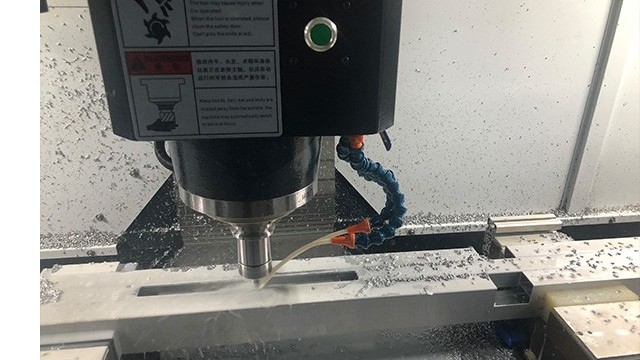 鋁加工中心要用哪種切削液比較好？-科鼎鑫