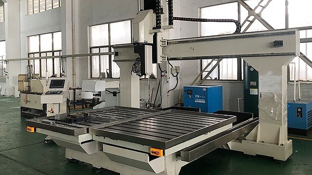 科鼎數(shù)控教您五軸加工中心是哪五個軸，你學會了嗎？
